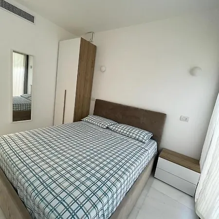 Crystal Apartment